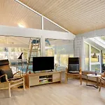 Dom wakacyjny Pet Friendly Home In Saltum With Sauna Saltum