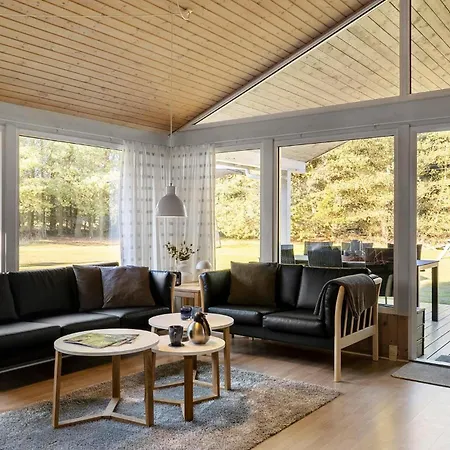 Semesterbostad 4 Bedroom Awesome In *