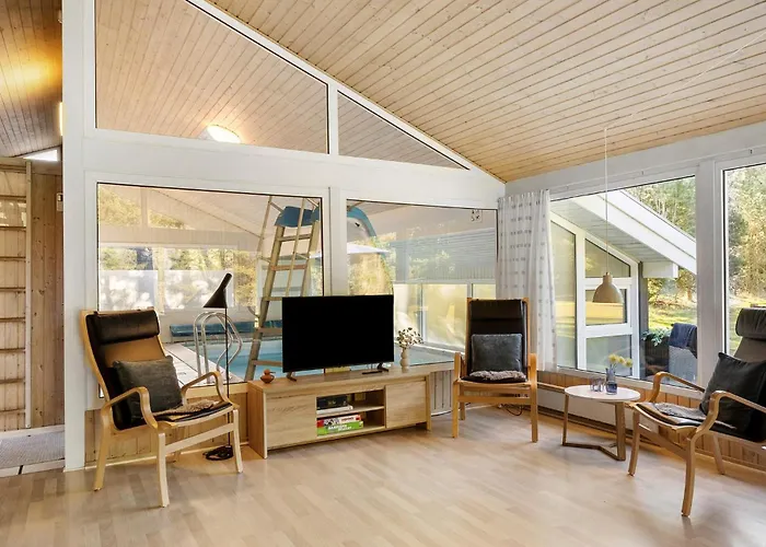Semesterbostad 4 Bedroom Awesome In Saltum