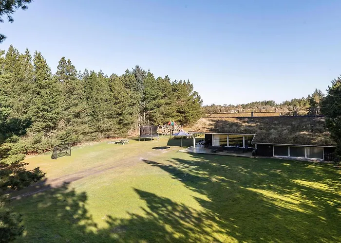 Semesterbostad 4 Bedroom Awesome In